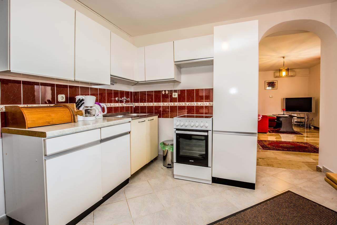 Apartment Carolina Ližnjan Buitenkant foto